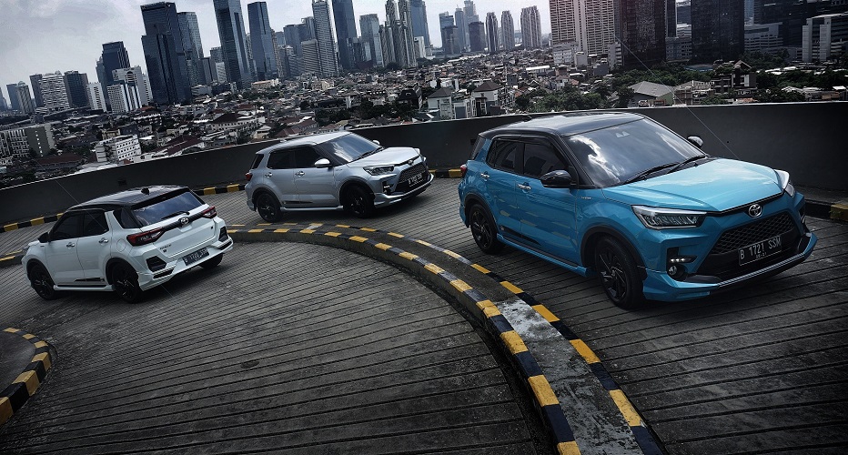 Warna Mobil yang Cerah, Hati yang Tenang di Bengkel Anto SMP